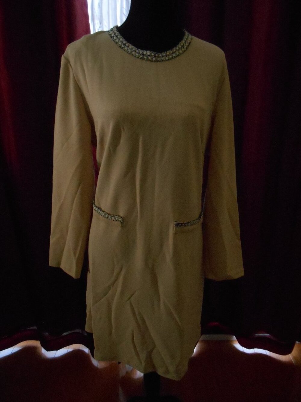 SHEIN NEW PLUS BEIGE WITH TRIMMING, ROUND NECK, LONG SLEEVES, SZ 1XL